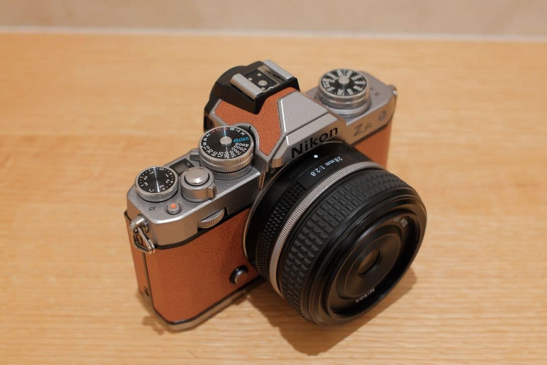 デジタルカメラ Nikon Zfc +Z 28mm F2.8 SE, Z DX 16-50mm