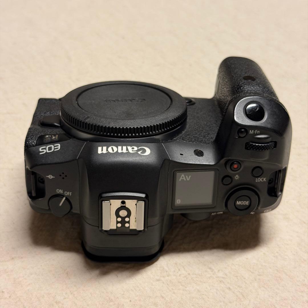 Canon EOS R5 シャッター回数1万回台