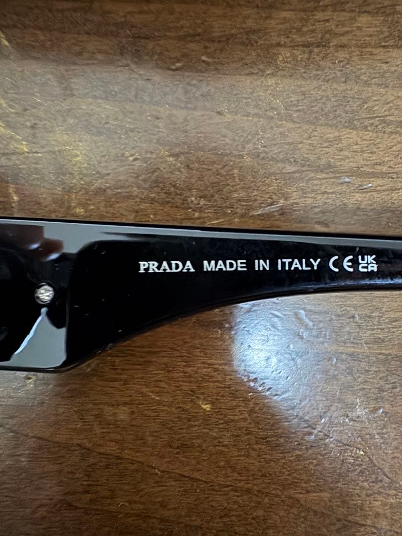 PRADA ブラックスクエア　サングラス