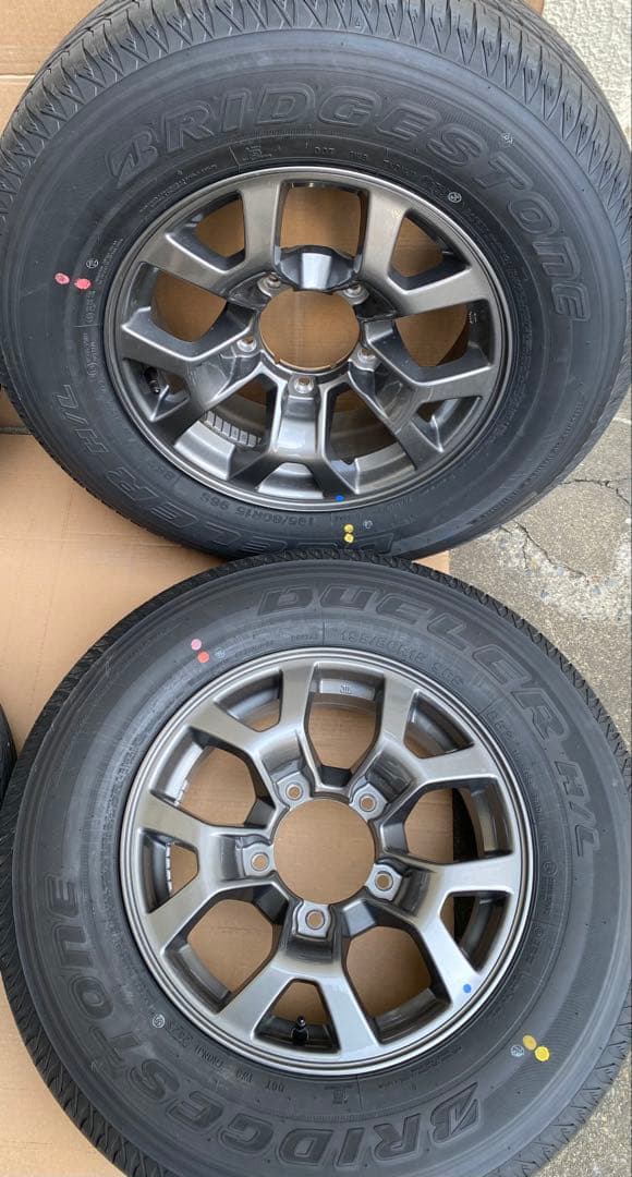 送料無料　新車 SUZUKIジムニーノマド純正タイヤ&アルミホイール 4本セット