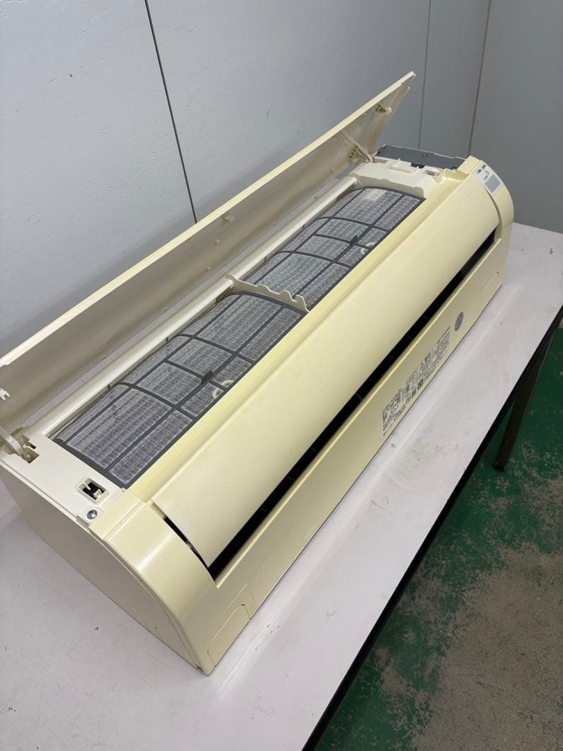 10畳用　ルームエアコン 日立 RAS-AJ28J(室内機のみ)