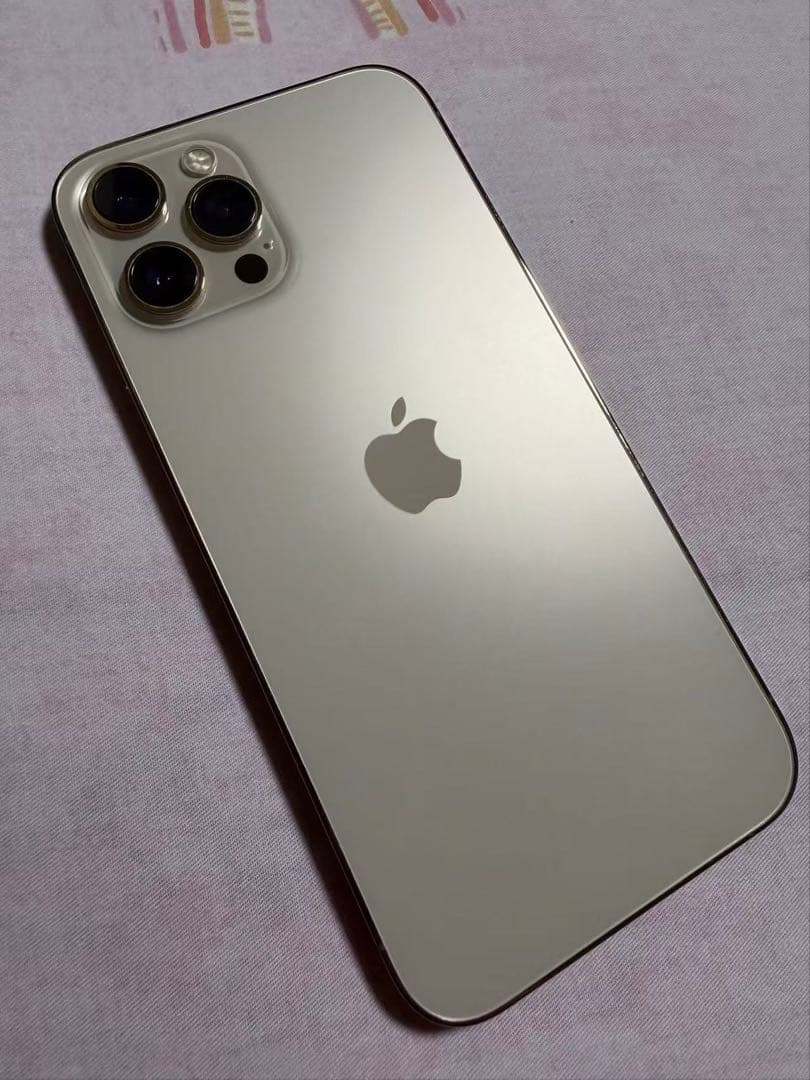 かんなiPhone12 pro max 256GB ゴールド本体