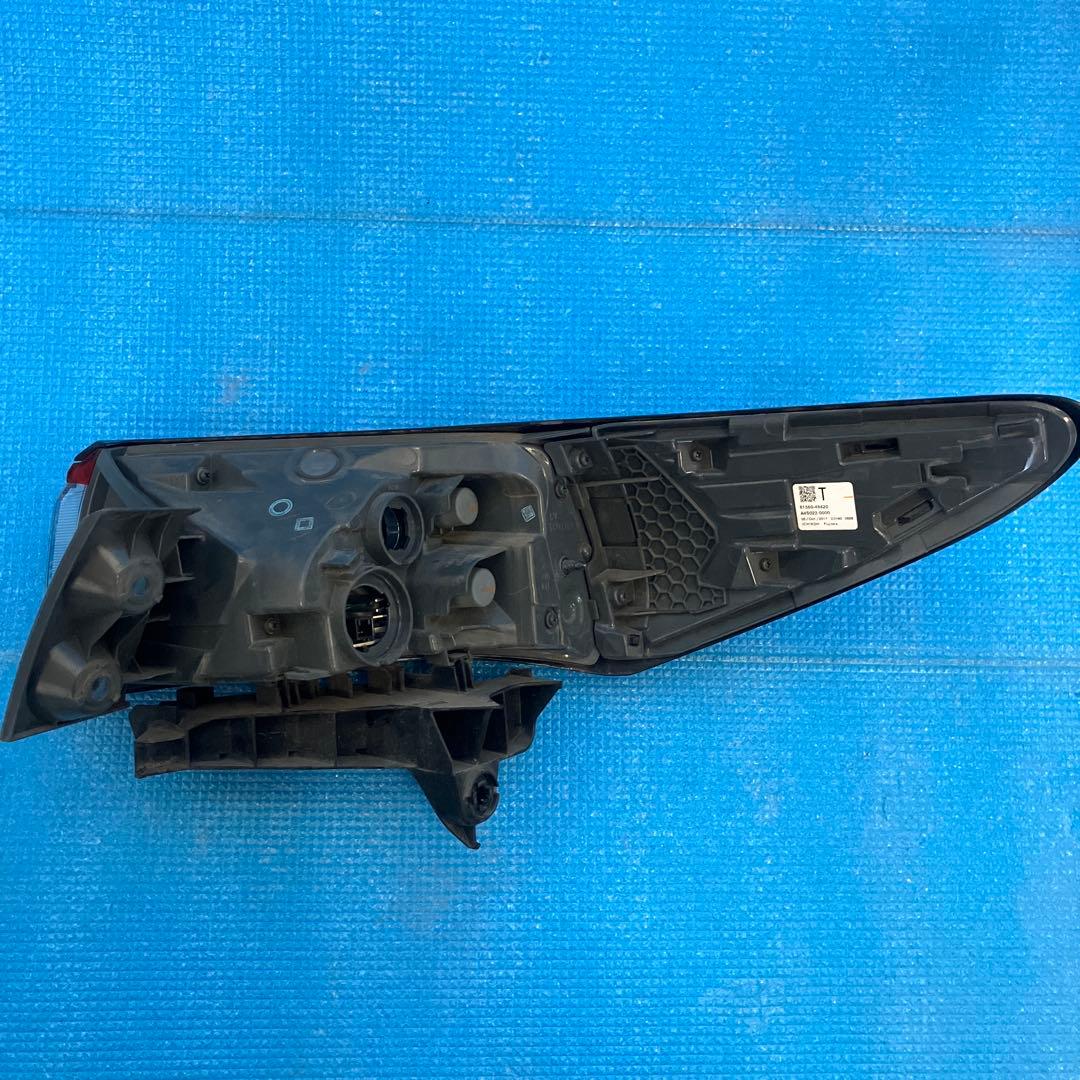 トヨタ60ハリアー左　純正　テールランプ　セット