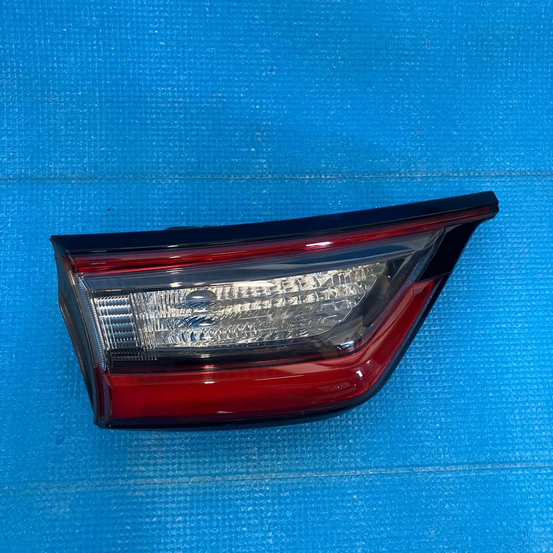 トヨタ60ハリアー左　純正　テールランプ　セット