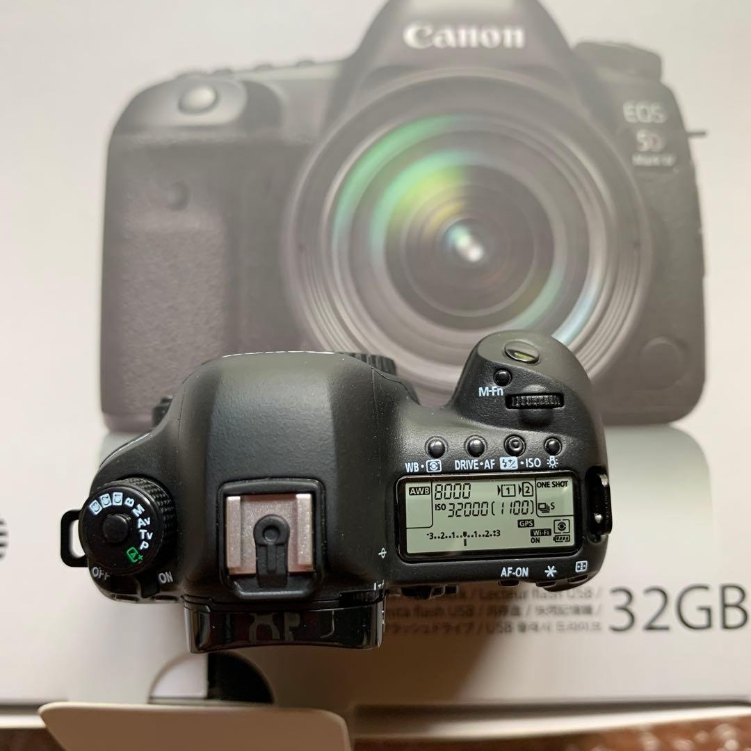 Y*a様 キヤノン5dmarkⅣミニチュア　USBフラッシュドライブ32GB