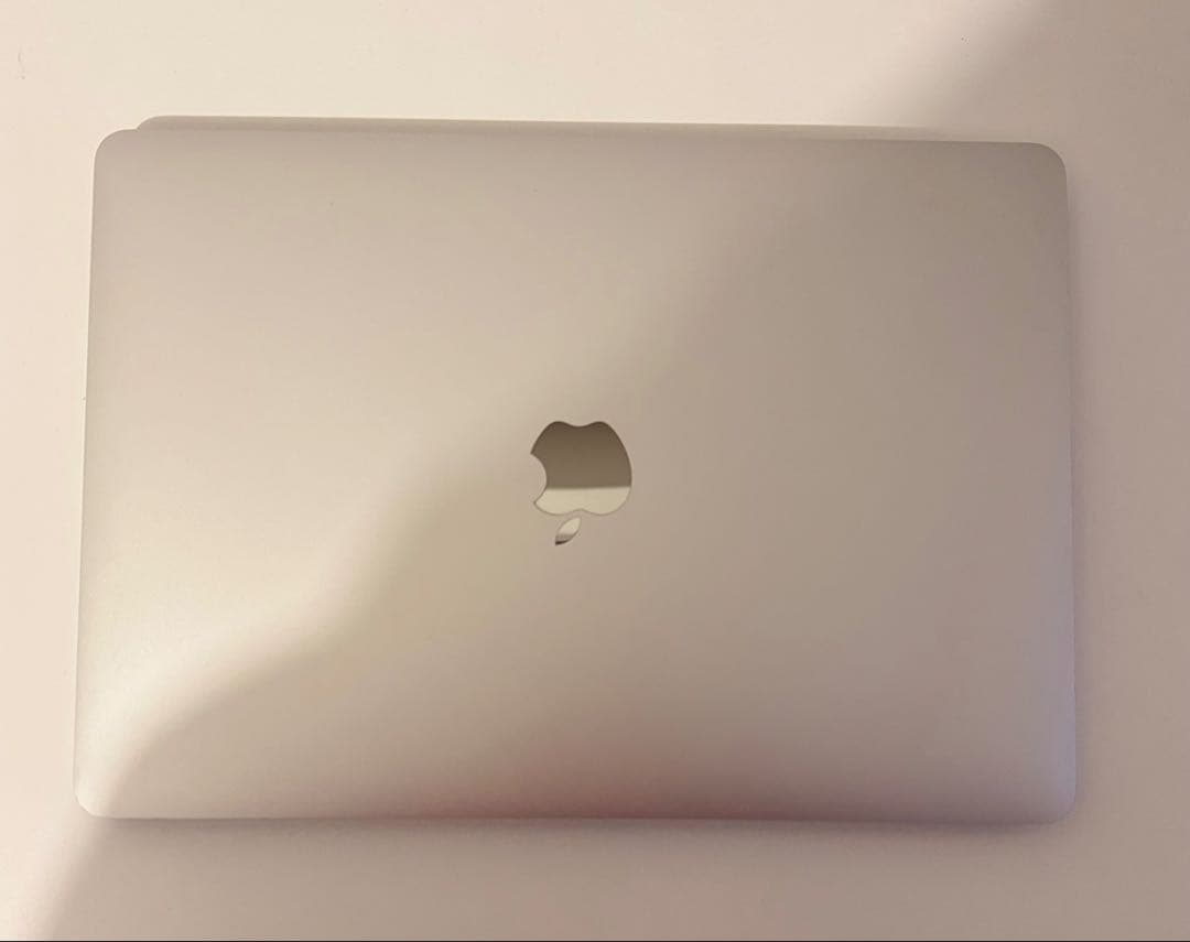 Macbook Pro 2020 13インチ M1 Office付ける