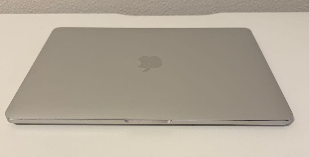 Macbook Pro 2020 13インチ M1 Office付ける