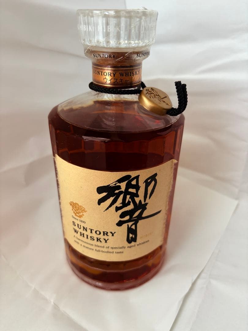 Suntory Hibiki 古酒サントリー響ゴールドラベル750ml　1899