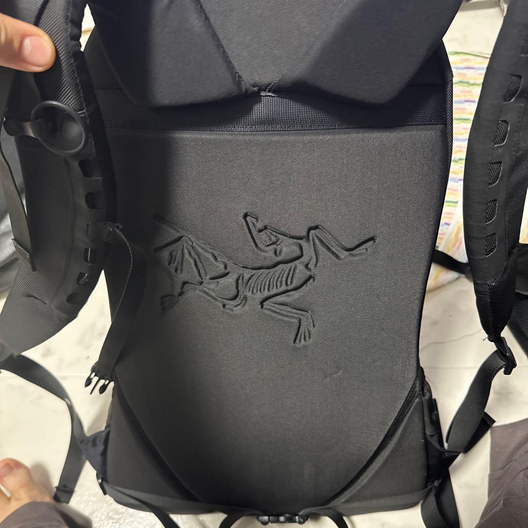 ARC'TERYX アロー22 バックパック ※左ワイヤー破損