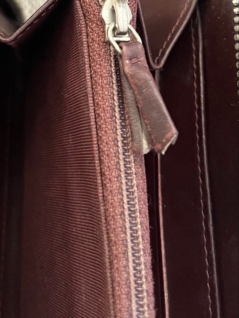 CHANEL キャビアスキン　長財布　レザー　ブラック　シルバー　マトラッセ