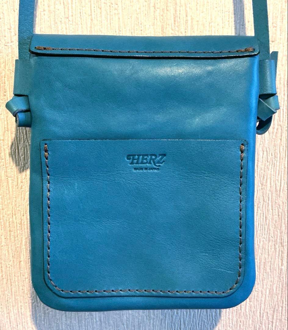 【完売品】HERZ ヘルツ　2部屋サコッシュ　セルリアンブルー