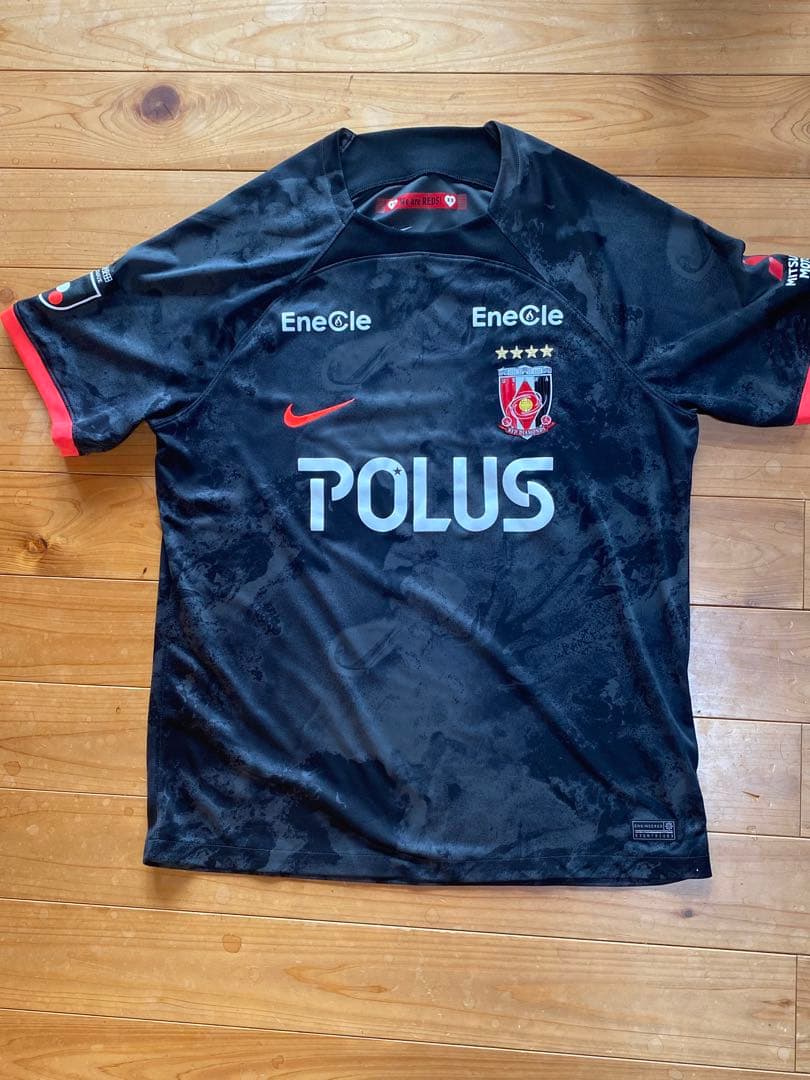 ほぼ未使用　2024年浦和レッズ3rdユニフォーム、未使用バンダナ付き