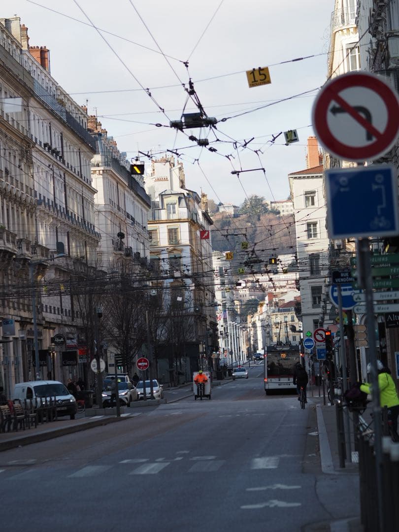 M.ZUIKO DIGITAL ED 75mm F1.8 ブラック