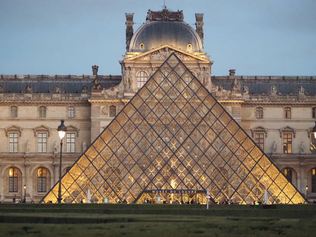 M.ZUIKO DIGITAL ED 75mm F1.8 ブラック