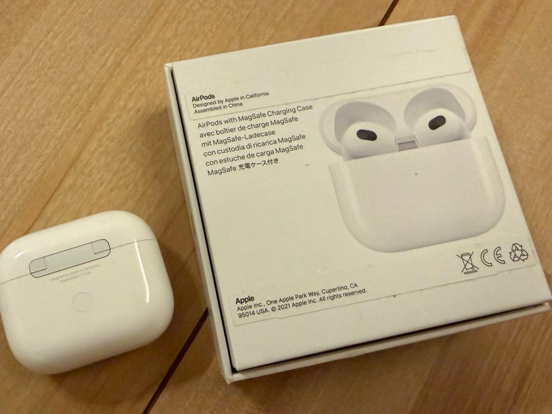 美品★AirPods(第3世代)