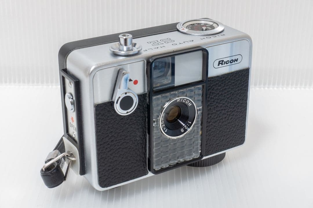 ⑦【美品・整備済品】RICOH AUTO HALF SE 「ライカ風貼り革」