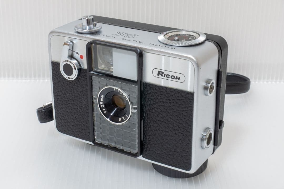 ⑦【美品・整備済品】RICOH AUTO HALF SE 「ライカ風貼り革」