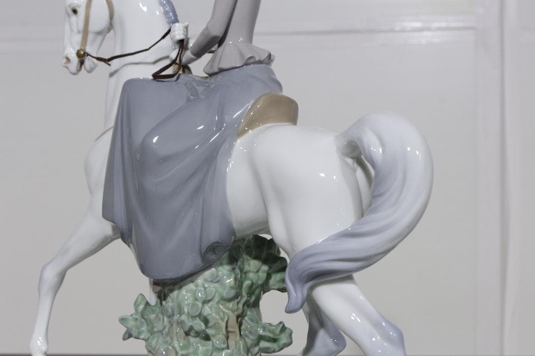 な*ん様 LLADROリヤドロ★白い馬の少女★20万★