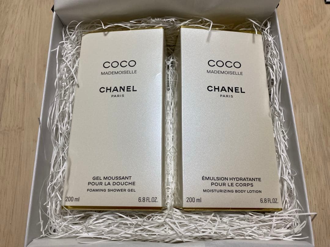 CHANELボディローション シャワージェルセット ショッピングバッグ付き