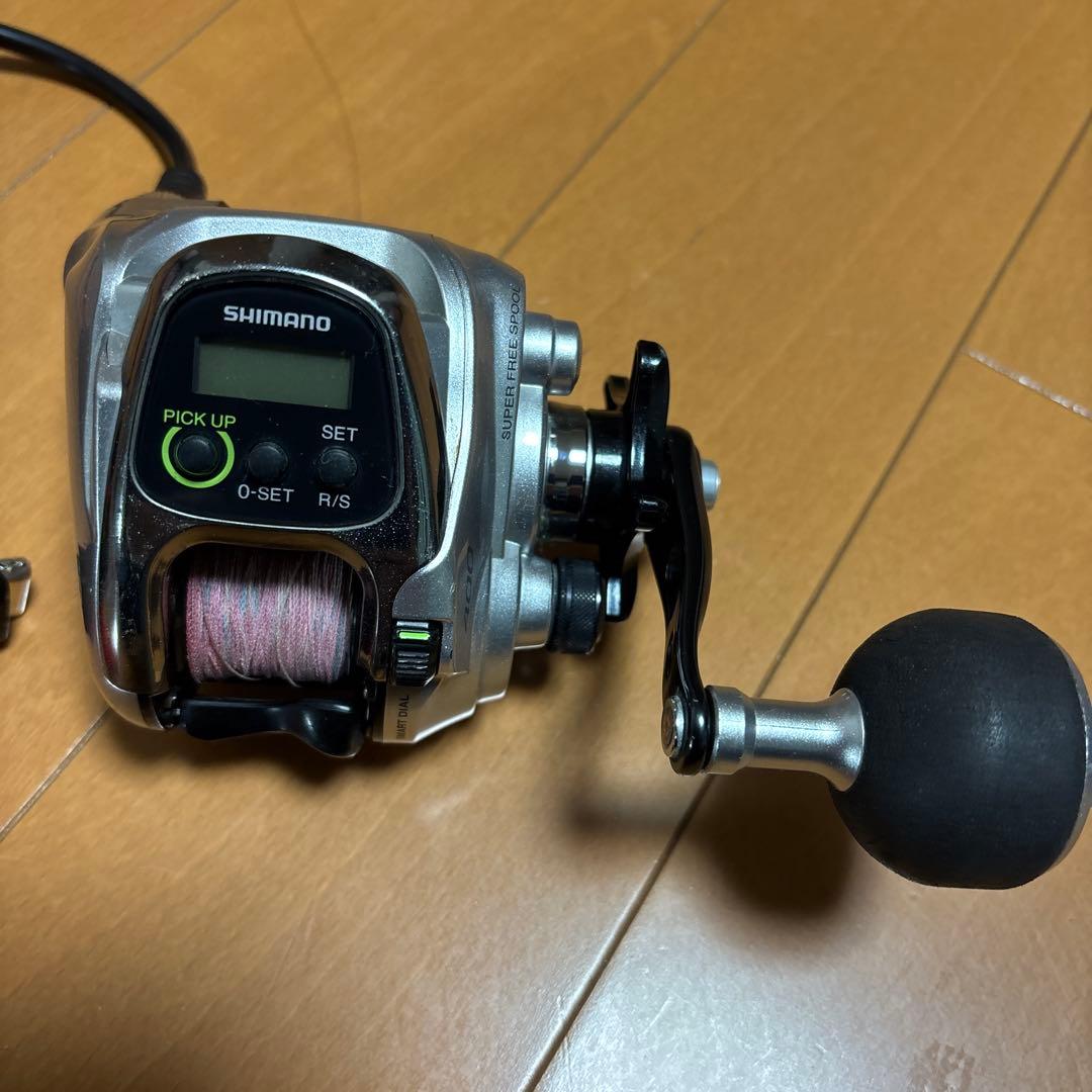 SHIMANO 電動リール シルバー