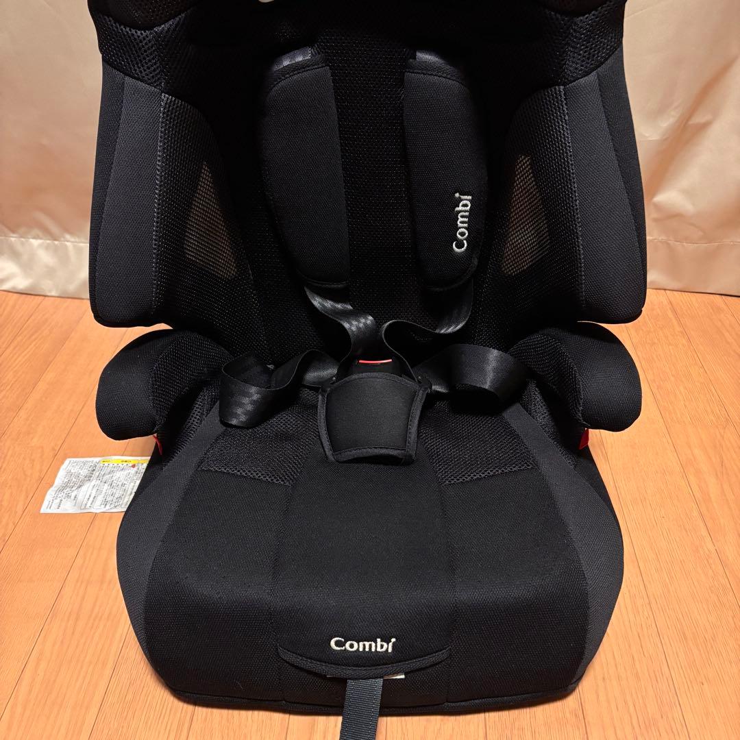 【美品】Combi チャイルドシート ブラック ジョイトリップエアスルーGG