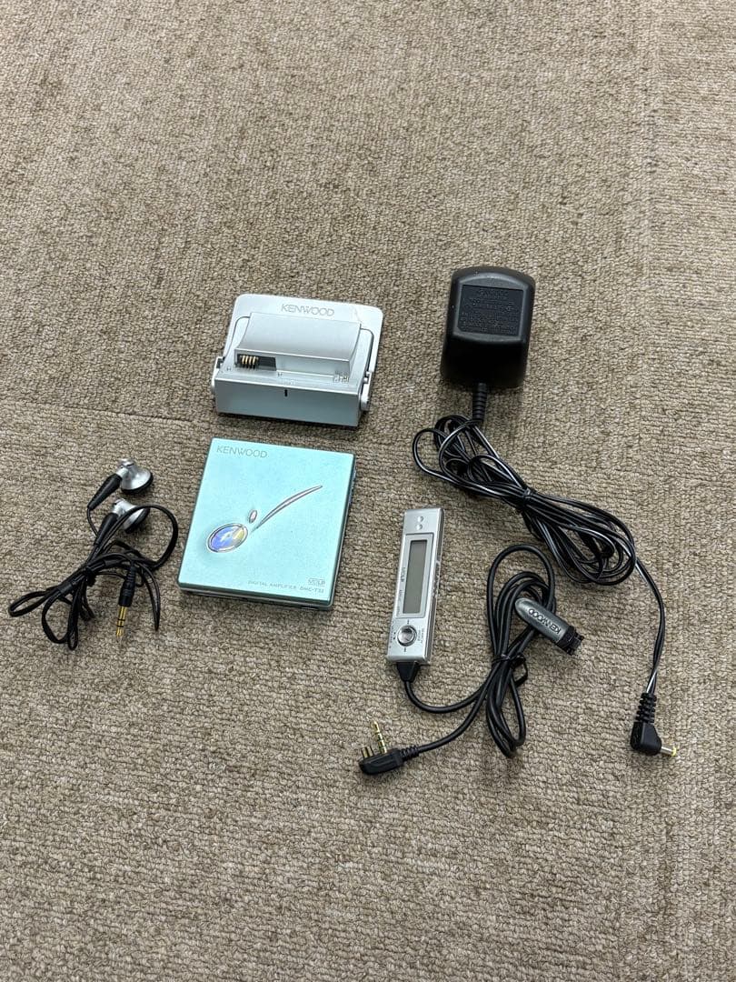 動作品 KENWOOD DMC-T33 ポータブルMDプレーヤー 水色 純正品