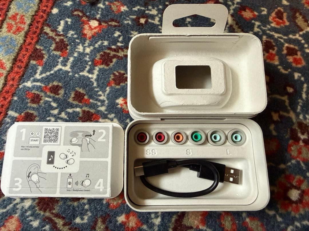 美品 ケース付き SONY WF-1000XM5　動作確認済み