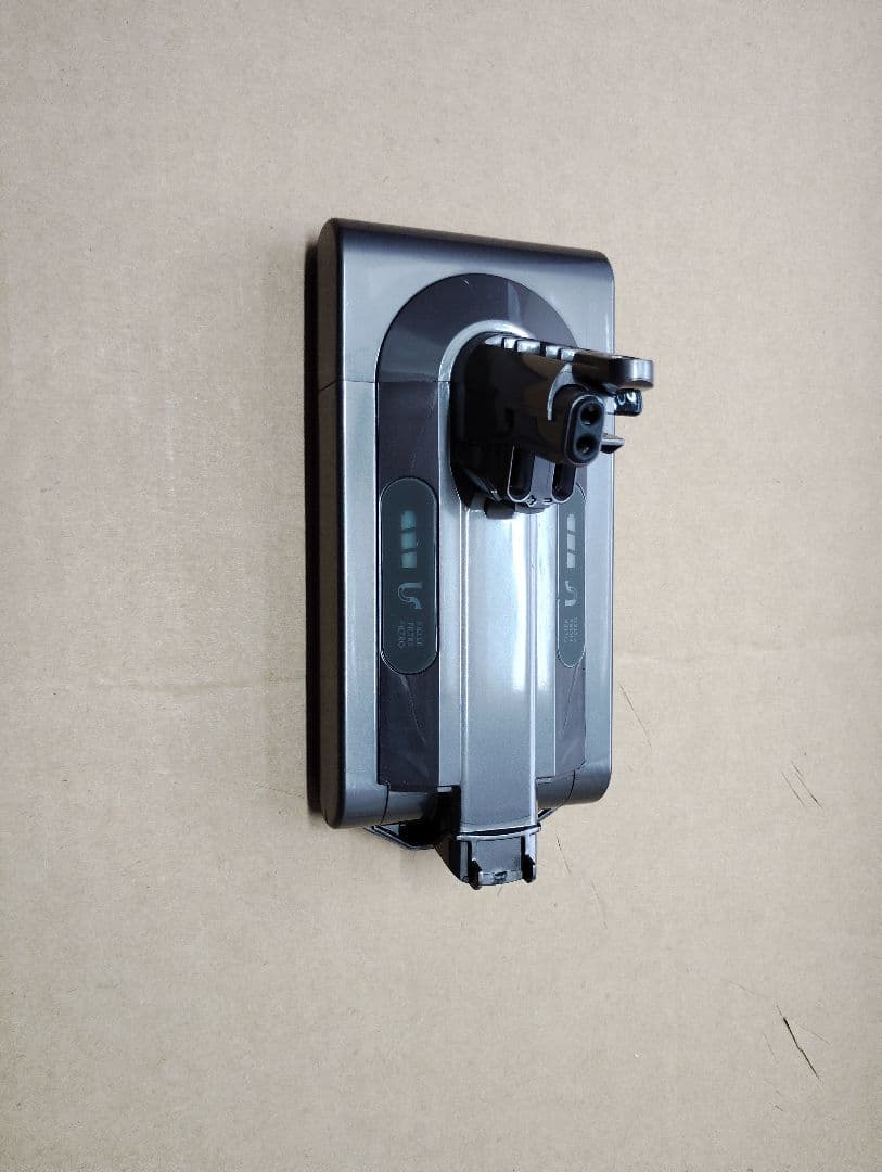 Dyson 純正品　SV12 バッテリー 25.2V 2600mAh　箱付