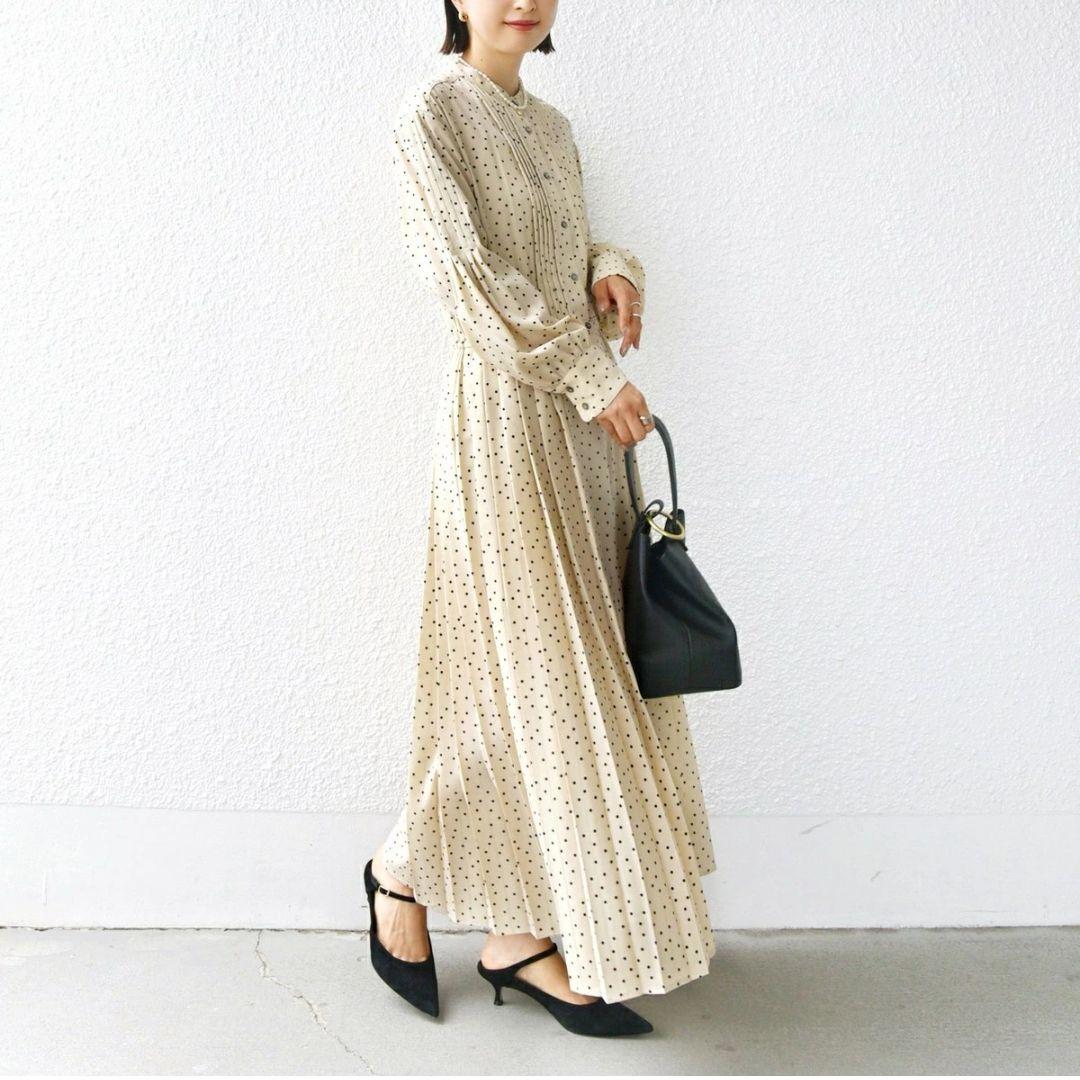 新品タグ付き SHIPS バンドカラー サイドプリーツ ワンピース M 25AW