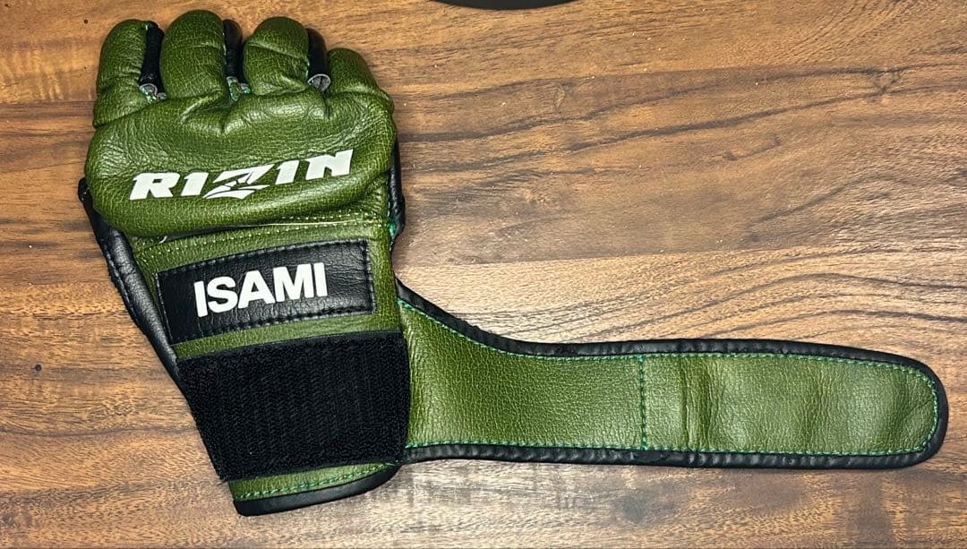 ISAMI RIZIN オープンフィンガーグローブ