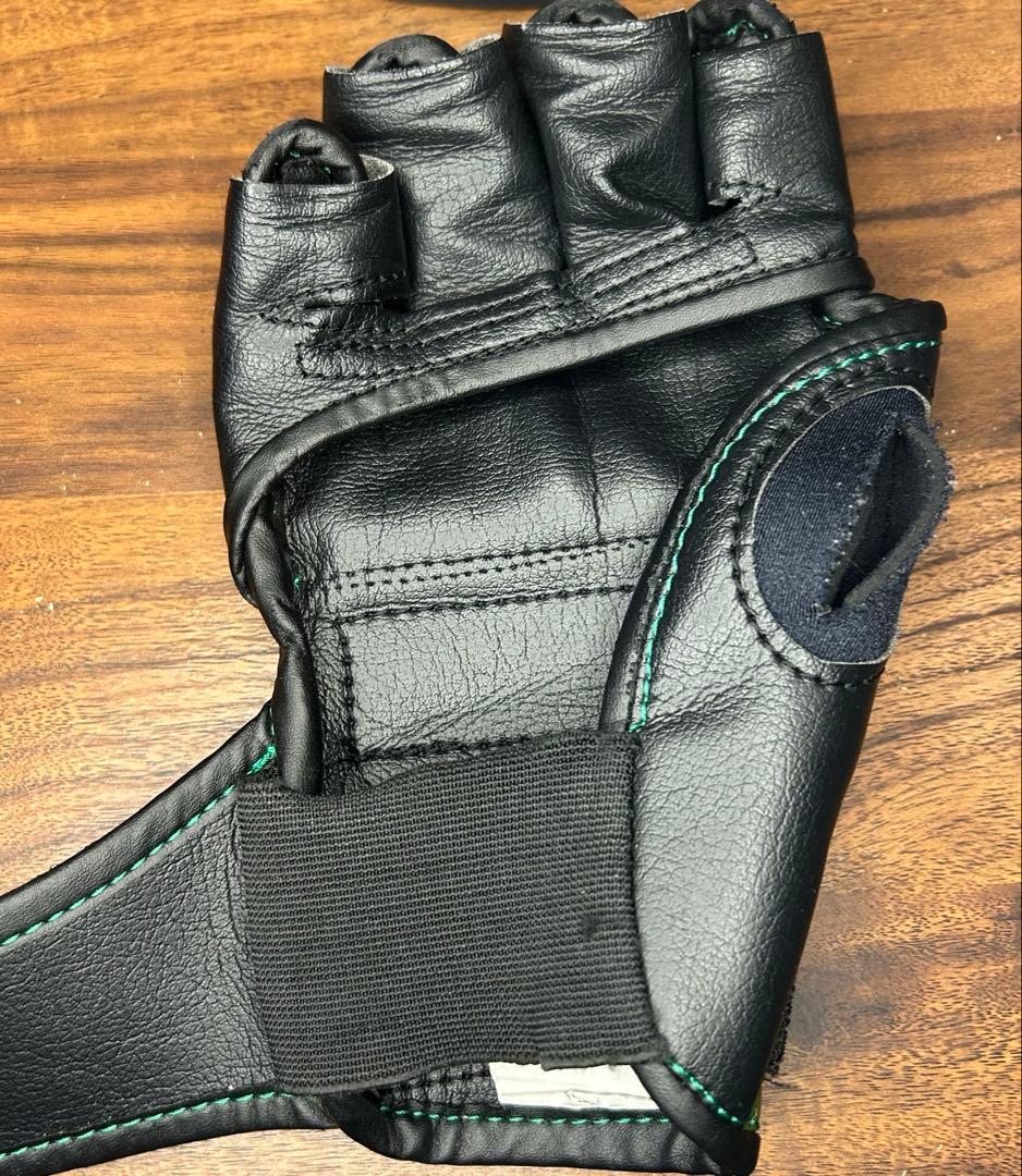 ISAMI RIZIN オープンフィンガーグローブ