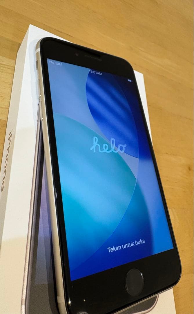 iphone SE3 64GB SIMフリー第3世代　スターライト