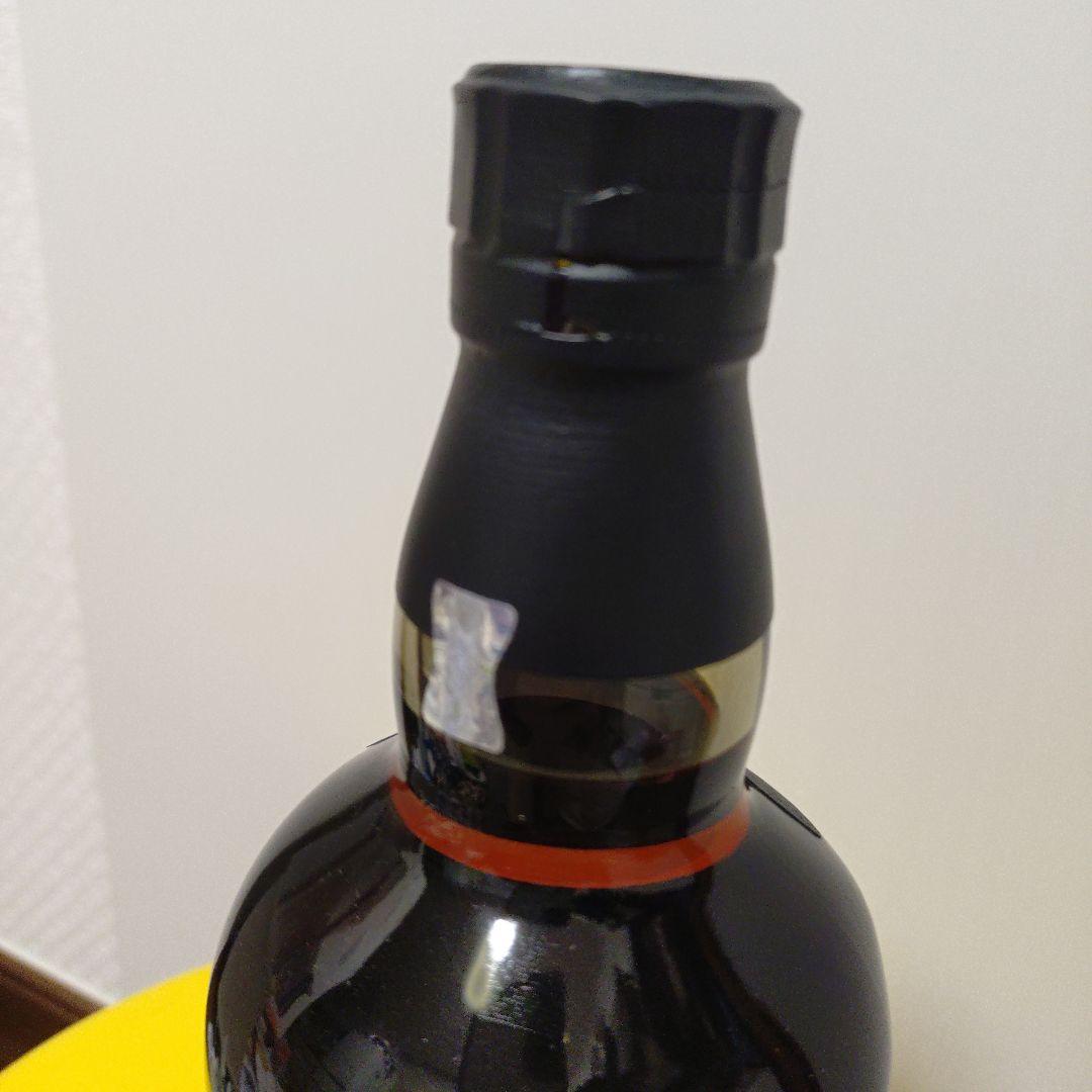 山崎 18年 サントリーシングルモルトウイスキー　化粧箱入り　新品未開封