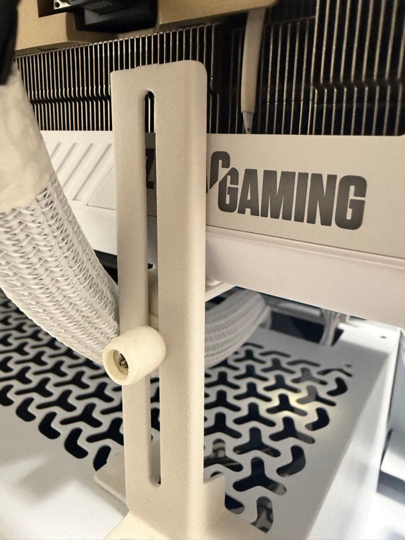 説明欄必見！ZOTAC GeForce RTX5090 32GB white