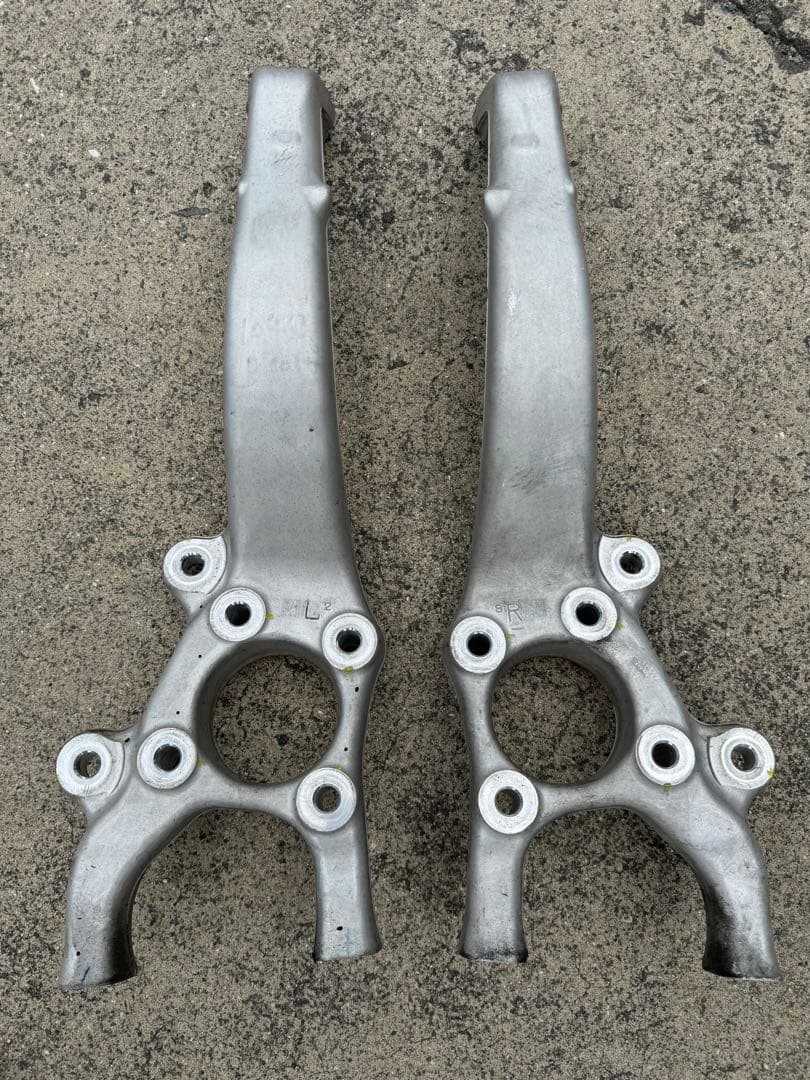 クラウン　ショートナックル