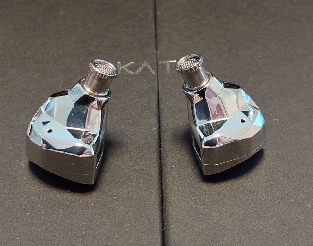 水月雨 Moondrop KATO Silver