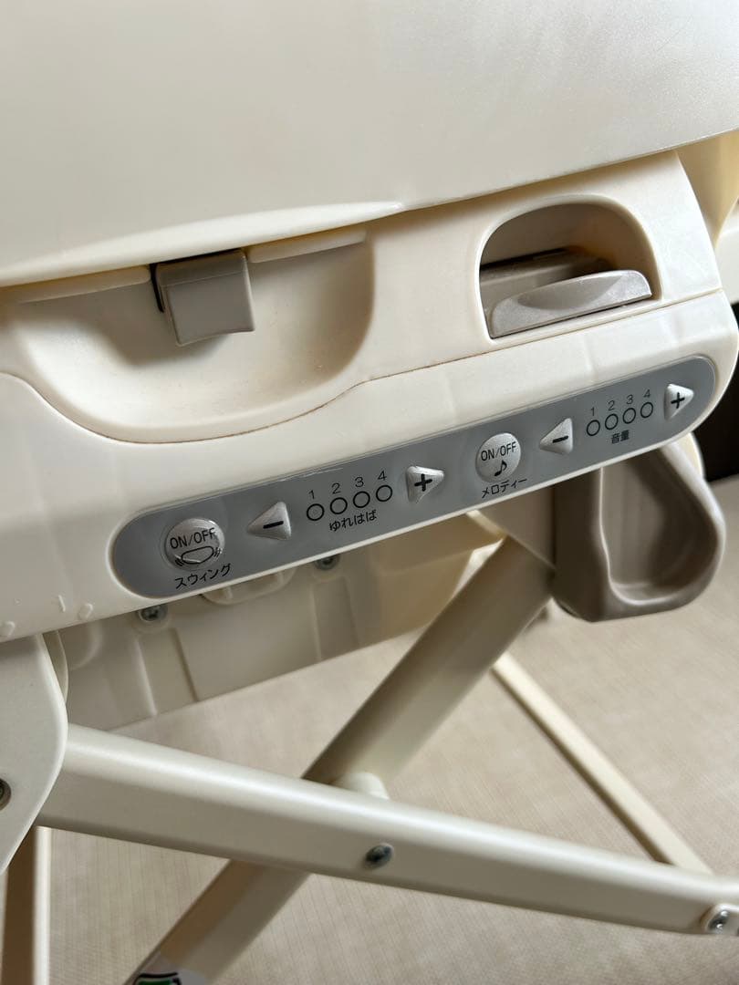 コンビ　電動　ハイローチェア　ネムリラ　オート　スウィング　combi