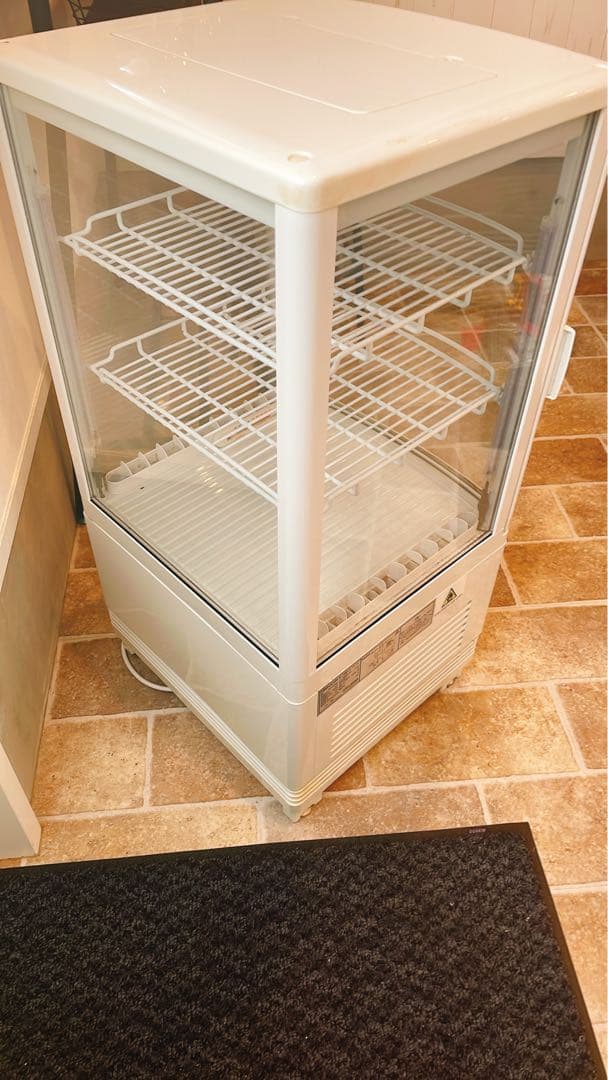 レマコム　冷蔵ショーケース　65L 卓上冷蔵庫