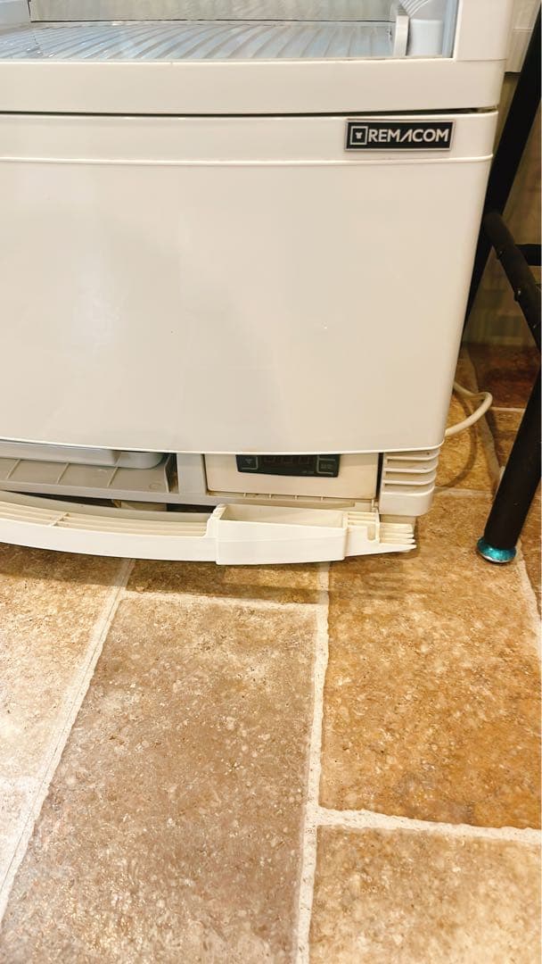 レマコム　冷蔵ショーケース　65L 卓上冷蔵庫