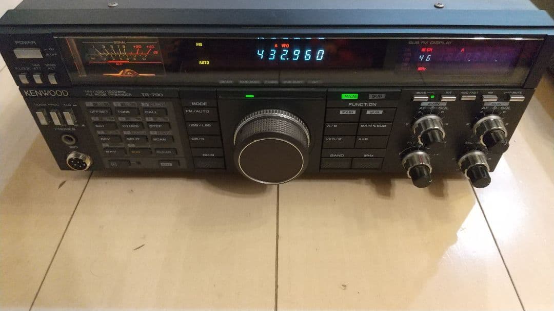 【希少】KENWOOD TS-790s 本体 取扱説明書付き 通電確認済