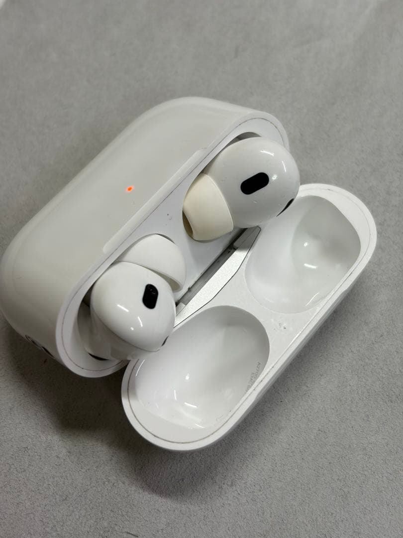 Apple AirPods Pro第2世代本体 ホワイト Lightning