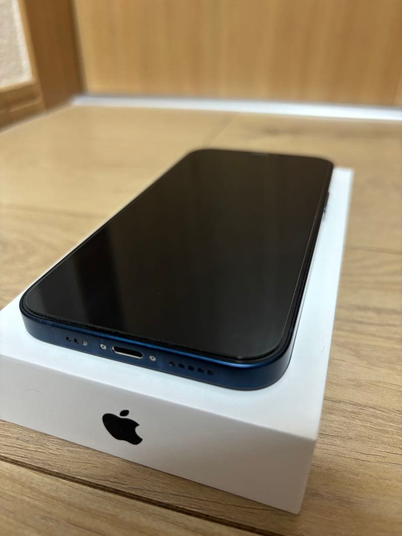 Apple iPhone 12 128GB バッテリー83% SMフリー