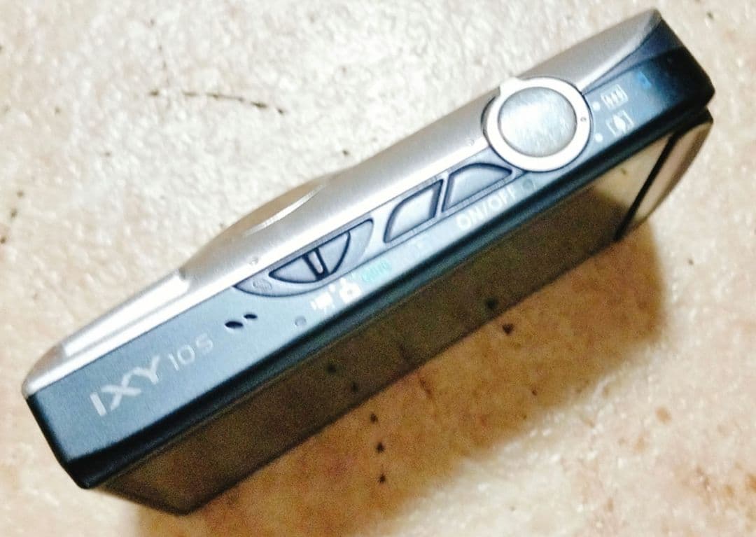 CANON IXY 10S　デジタルカメラ　ジャンク