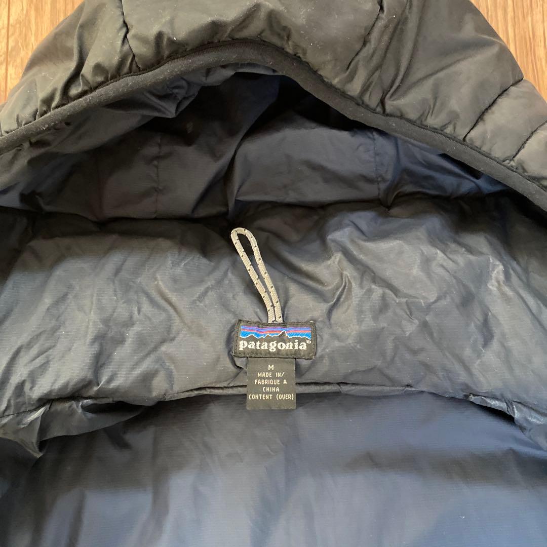 Patagonia フード付き中綿ジャケット ブラック