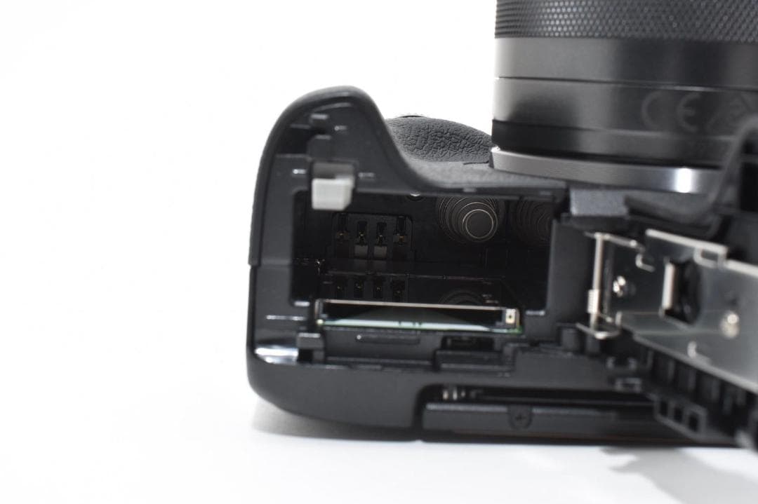 【美品】キヤノン CANON EOS M3 15-45mm IS STM