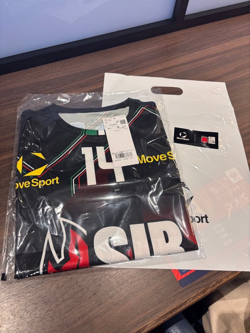 新品★ ペルージャ スペシャルレプリカユニフォーム 【ステッカー付き】