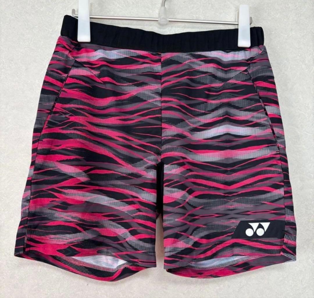 ヨネックス　ハーフパンツ　Lサイズ