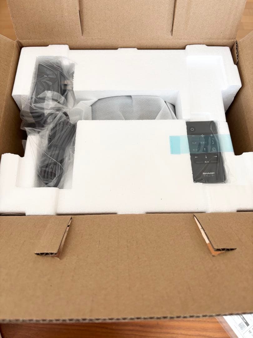 シャーク　Shark WV515JGY 充電式ハンディクリーナー