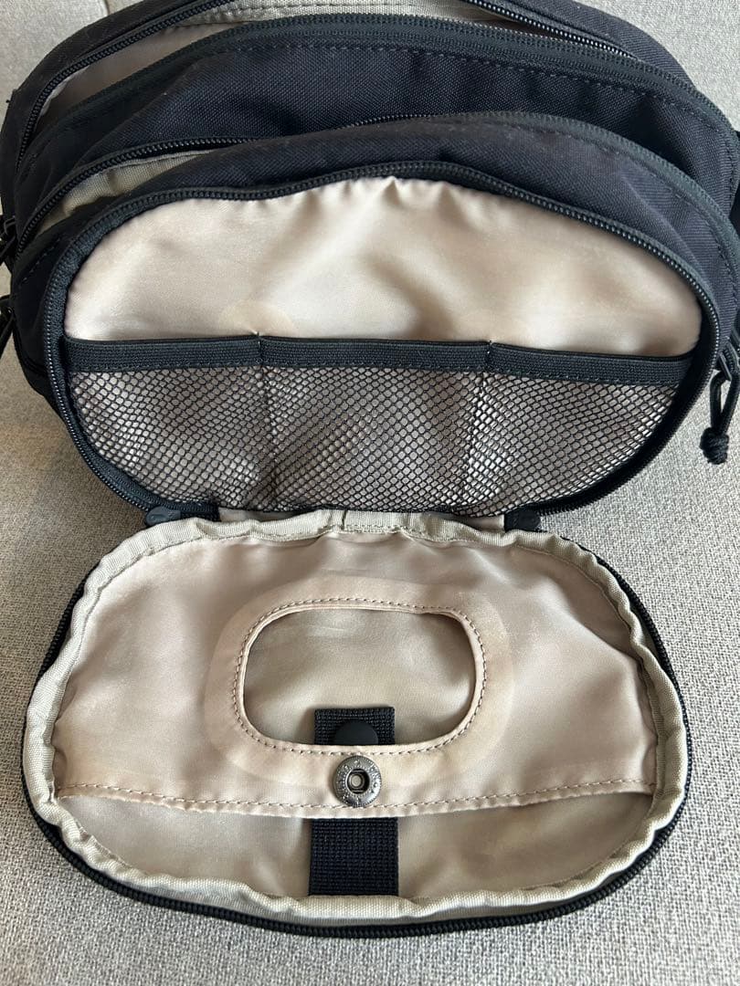 Hugoo ハグー ヒップシート 最新版 ブラック×ミルクティベージュ