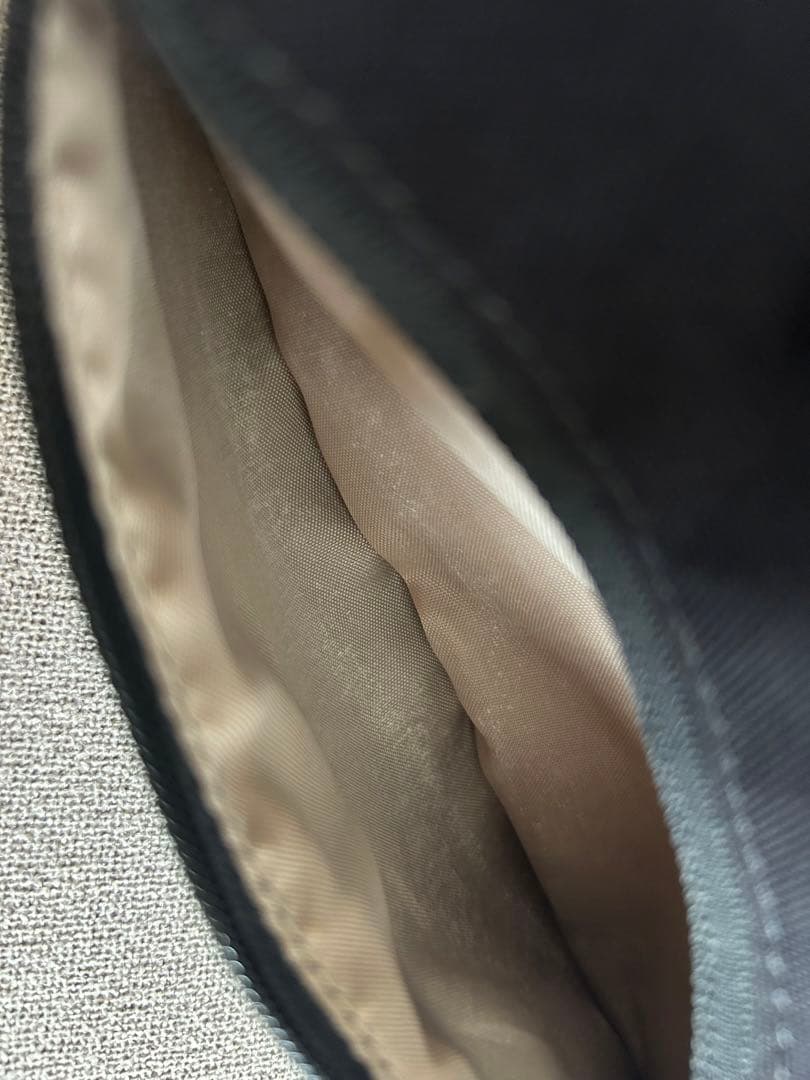 Hugoo ハグー ヒップシート 最新版 ブラック×ミルクティベージュ